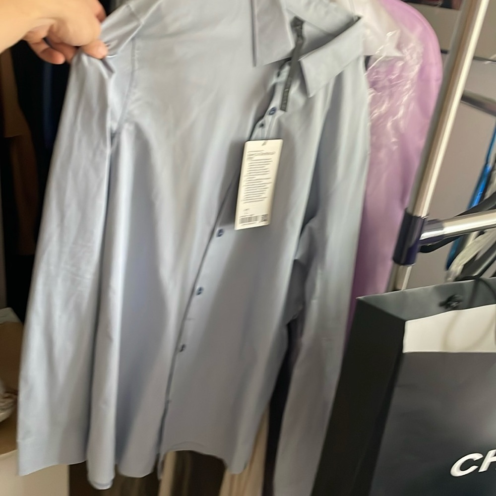 NWT lululemon dress shirt size L